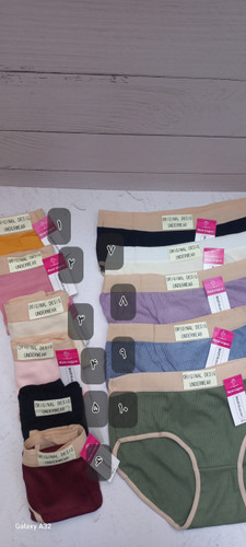 شورت های برند ماریا