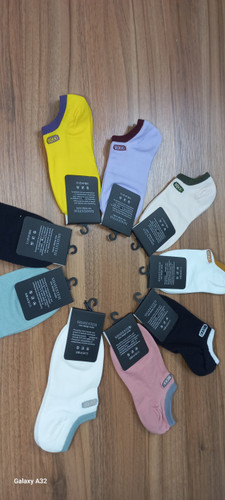 جوراب های کالجی زنانه