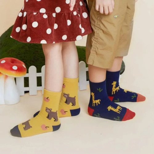 جوراب های نیم ساق بچگانه طرحدار