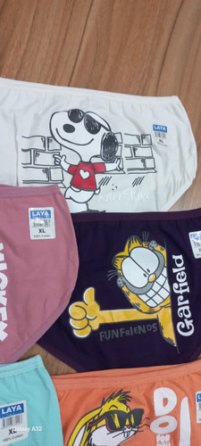 شورت لعیا نخی پشت طرحدار سه ایکس